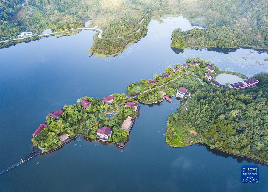 （新華全媒頭條·聚焦生物多樣性大會(huì)·圖文互動(dòng)）（5）攜手同行，開啟人類高質(zhì)量發(fā)展新征程——習(xí)近平主席在《生物多樣性公約》第十五次締約方大會(huì)領(lǐng)導(dǎo)人峰會(huì)上的主旨講話解讀